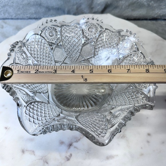 Vintage EAPG Clear Scalloped Ruffled Edge Bowl Starburst Pattern 8.5" - Picture 9 of 10